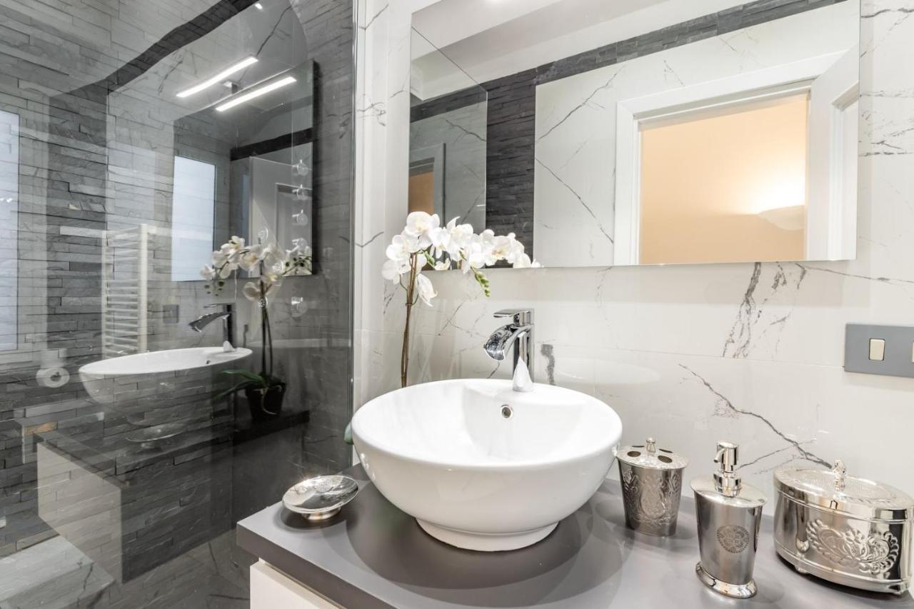 Trevi Luxury Apartment Jacuzzi Roma Exterior foto